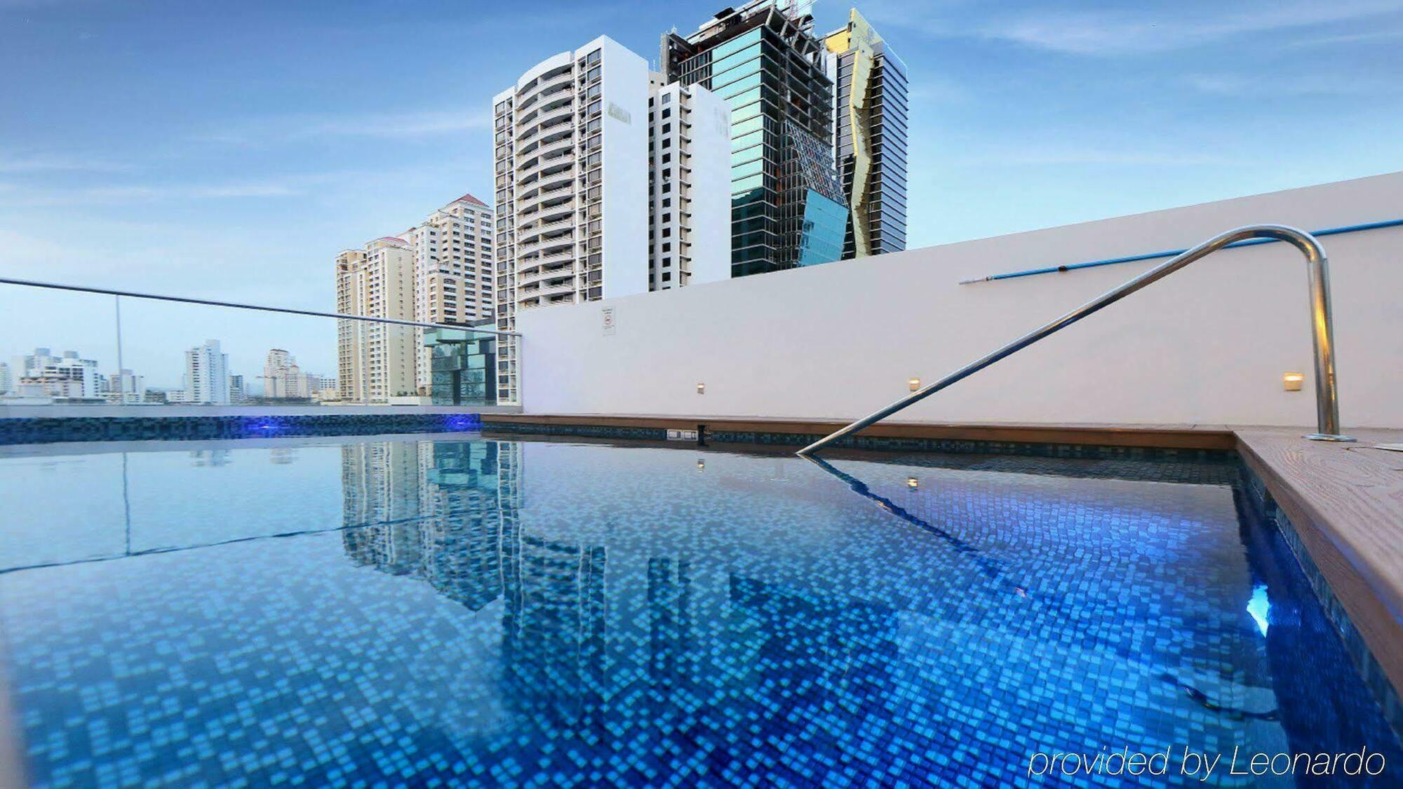 Hotel Financiero By Ihg 3*